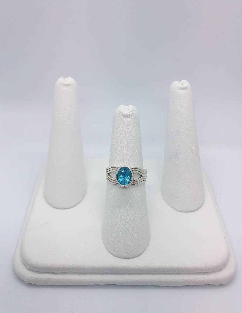 Custom Lady's Bezel Set Blautopas Ring Mit 925 Sterling Silber von AlleghenyDiamondMine