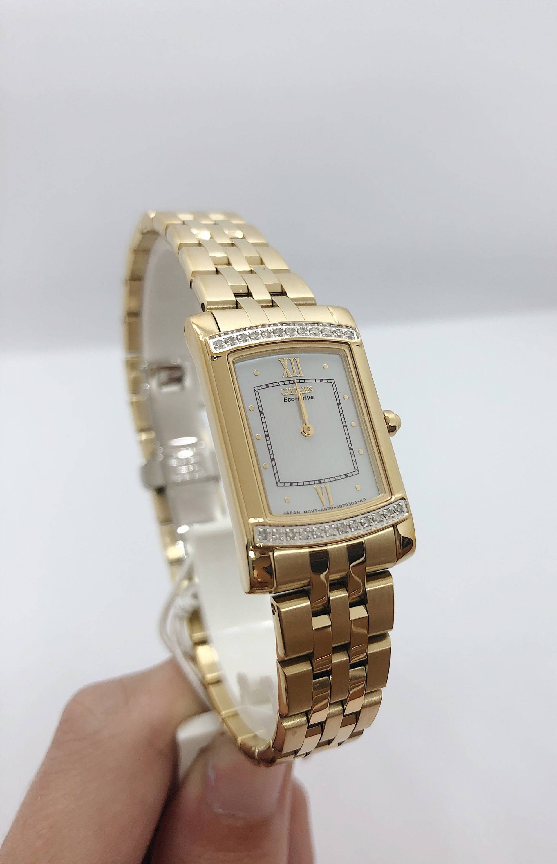 Echte Diamant Stiletto Uhr Mit Gold Farbigeband von AlleghenyDiamondMine