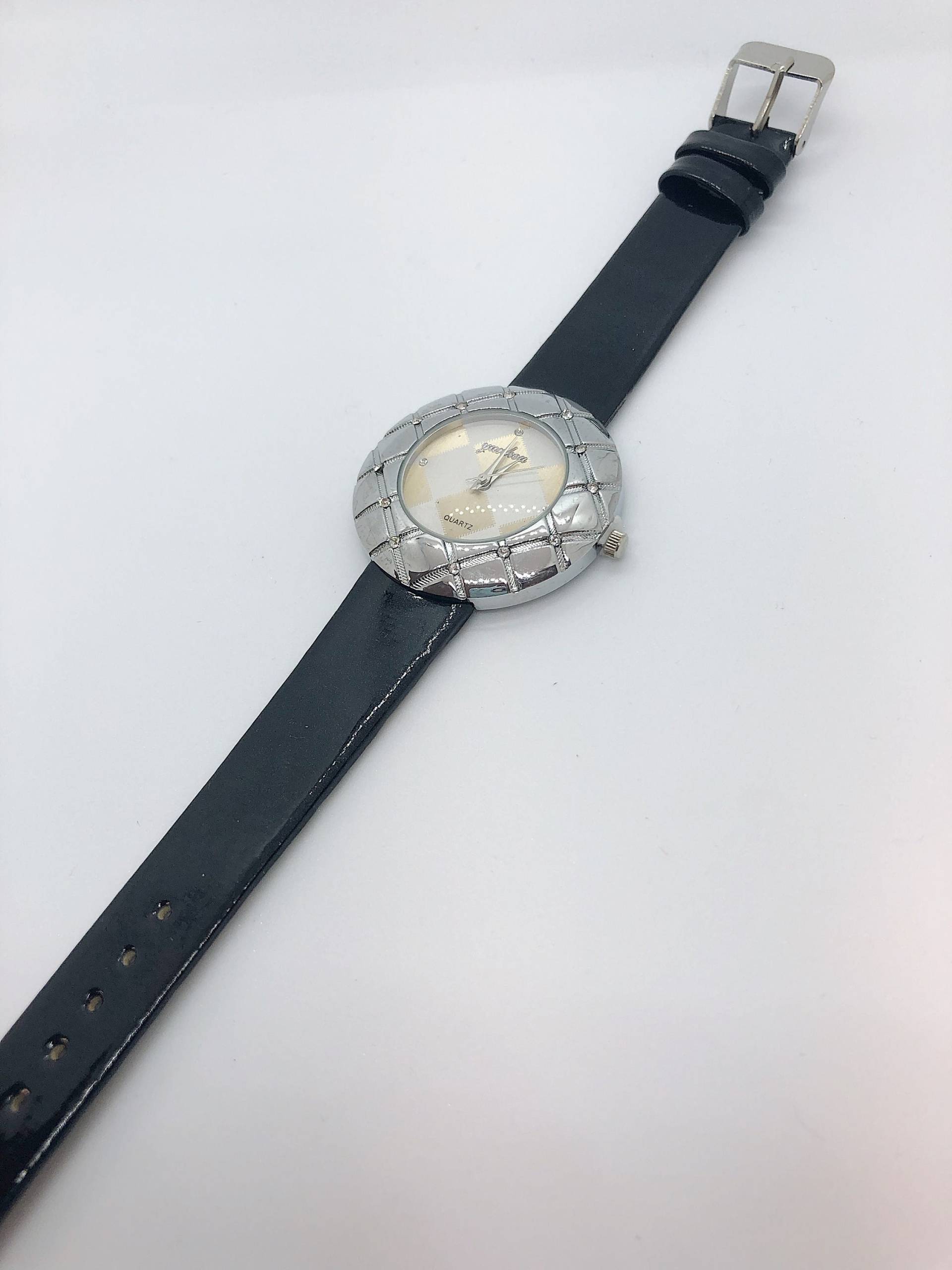 Gemusterte Armbanduhr Mit Schwarzem Band von AlleghenyDiamondMine