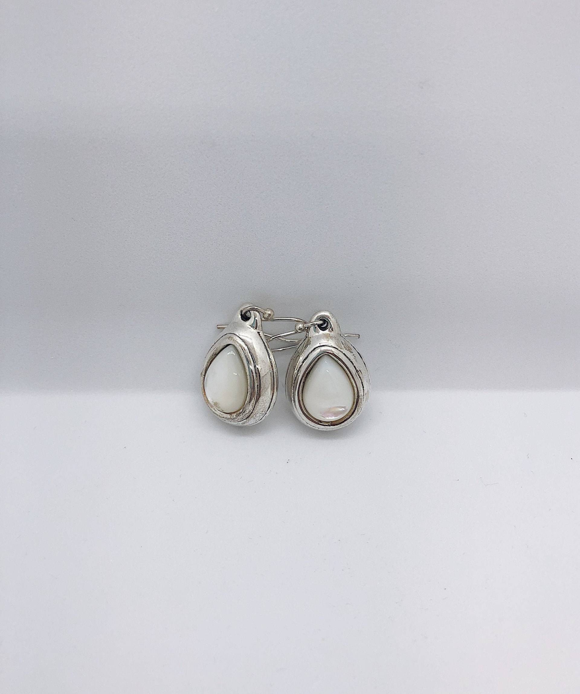 Perlmutt Tropfen Ohrringe Mit Sterling Silber von AlleghenyDiamondMine