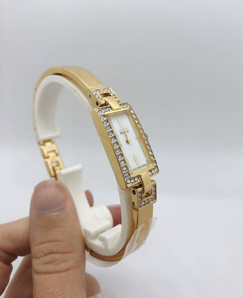 Silhouette Armbanduhr Mit Swarovski Crystal Detail Und Goldband von AlleghenyDiamondMine