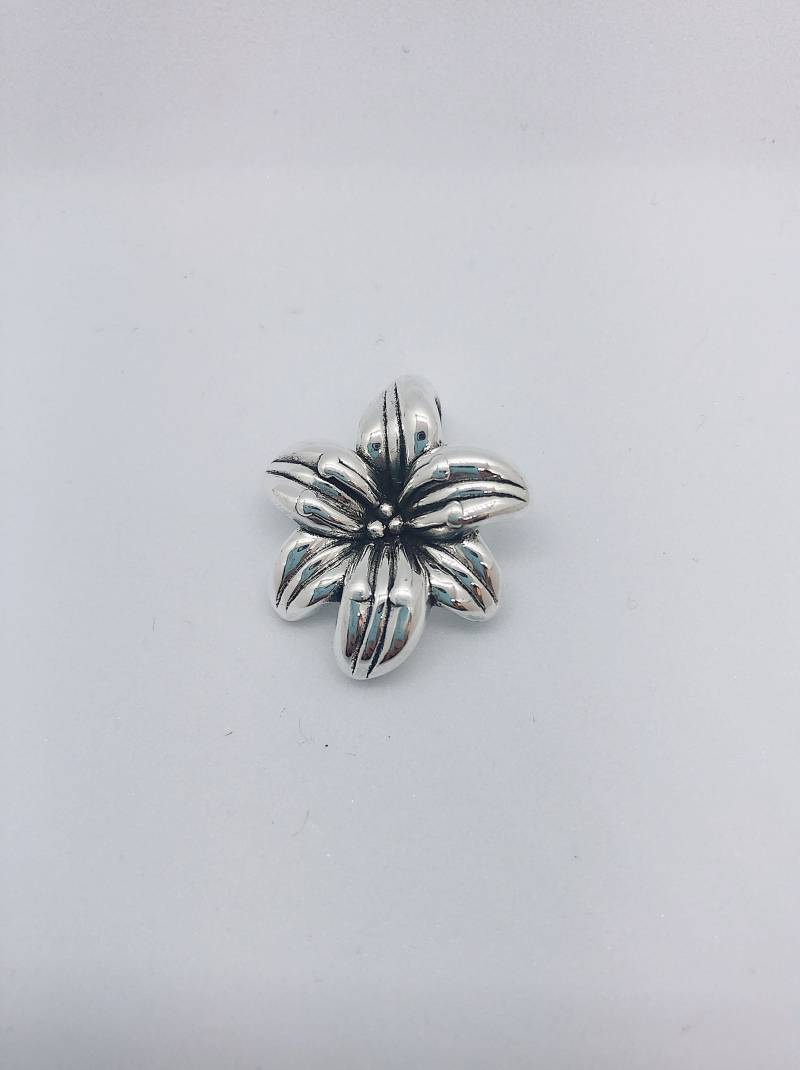 Sterling Silber Floral Pendant Style #14 von AlleghenyDiamondMine