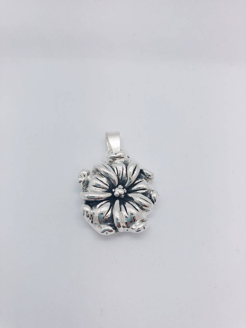 Sterling Silber Floral Pendant Style #6 von AlleghenyDiamondMine