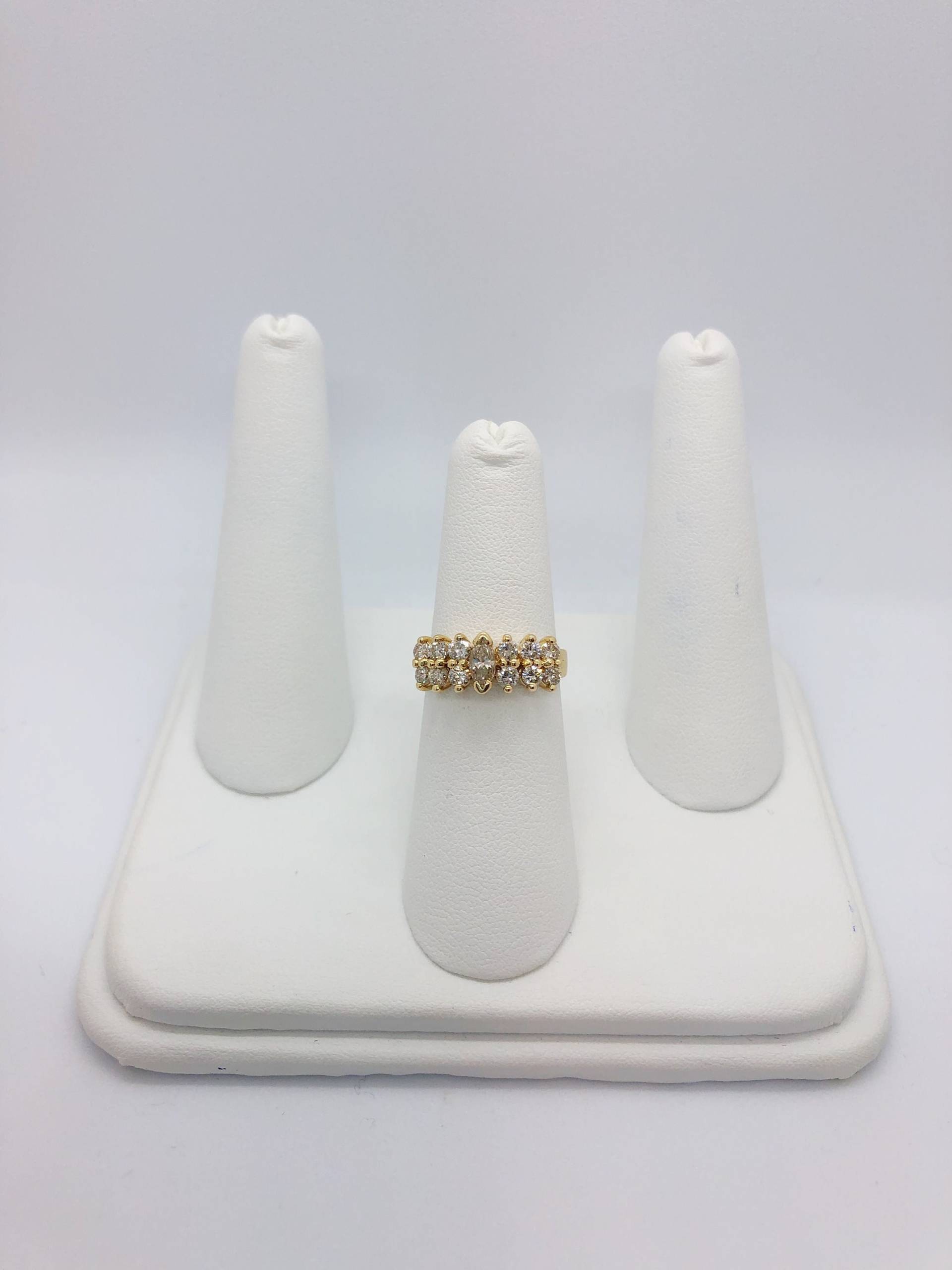 Vintage - 14K-Yg Marquise/Runder Diamant Ring von AlleghenyDiamondMine