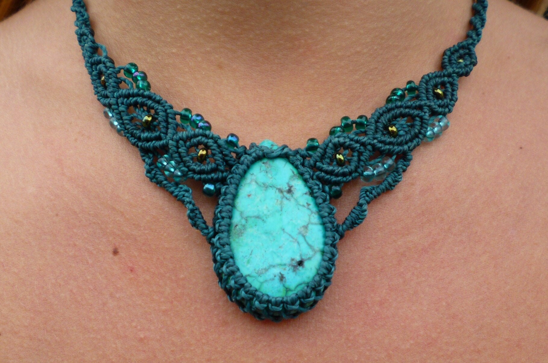 Makramee Halskette "Turquois" von AllerleyMacherei