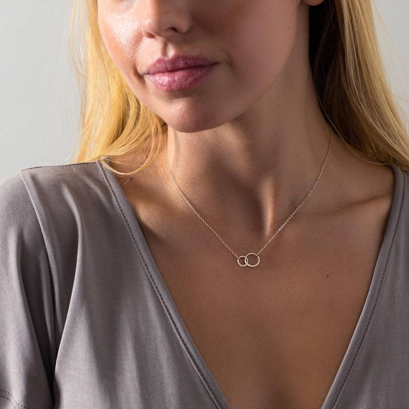 Einheit Kette Unendlichkeit Kreise Charm, Sterling Silber, Minimalistisch Einheit Kette Unendlichkeit Kreise Charm, Sterling Silber, Minimalistisch von Alleu