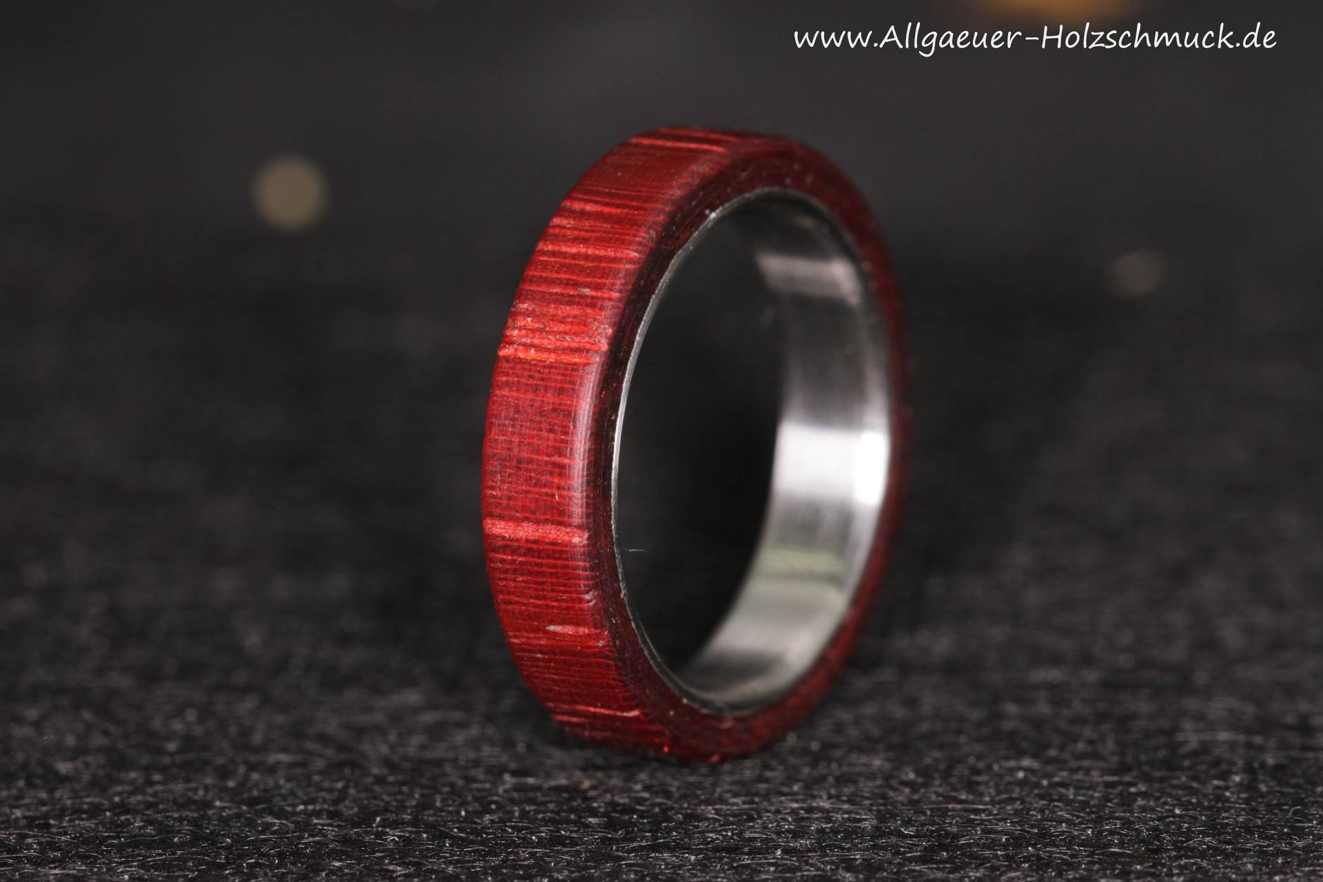 Ringe Ring Aus Dem Holz Padouk Holzring Ehering Verlobungsring Freundschaftsring Handgefertigter Naturschmuck Hochzeitsringe Handmade Ringe Ring Aus Dem Holz Padouk Holzring Ehering Verlobungsring Freundschaftsring Handgefertigter Naturschmuck Hochzeitsringe Handmade von AllgaeuerHolzschmuck