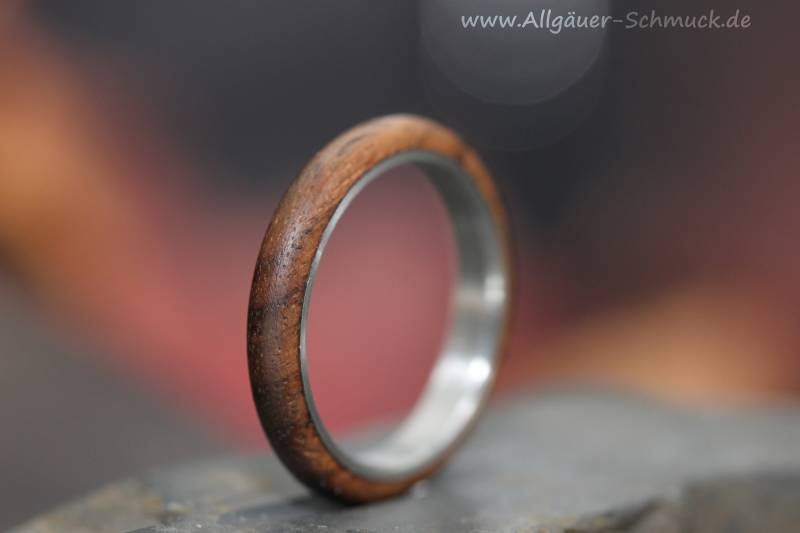Ringe Ring Nußbaumholz Aus Holz Holzring Ehering Verlobungsring Freundschaftsring Handgefertigter Naturschmuck Hochzeitsringe Handmade von AllgaeuerHolzschmuck