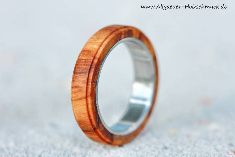 Ringe Ring Olivenholz Aus Holz Holzring Ehering Verlobungsring Freundschaftsring Handgefertigter Naturschmuck Hochzeitsringe Handmade von AllgaeuerHolzschmuck