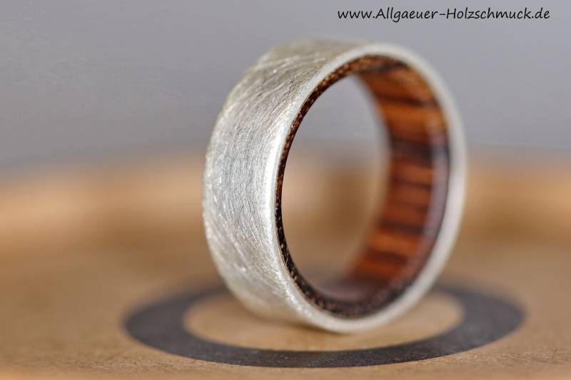 Ringe Ring Zebrano Holz Holzring Ehering Verlobungsring Freundschaftsring Handgefertigter Naturschmuck Hochzeitsringe Handmade von AllgaeuerHolzschmuck
