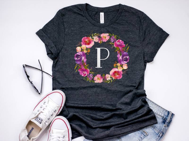 Brautjungfern Hemden, Initial Shirt, Monogramm Custom Name Geschenke, Braut Party Bella Canvas - Artikel 6008 von AllinThePrint