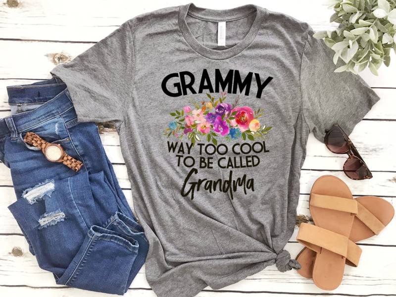 Grammy T Shirt, Tshirt, Way Too Cool, Cool To Be Called Grandma - Artikel 6099 von AllinThePrint