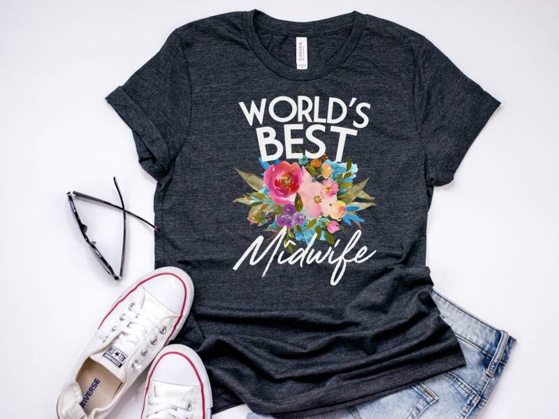Hebammen Geschenk, Hebamme Abitur T Shirt, Geschenk Für Hebamme, Tshirt, World Es Best Widwife - Artikel 7058 Hebammen Geschenk, Hebamme Abitur T Shirt, Geschenk Für Hebamme, Tshirt, World Es Best Widwife - Artikel 7058 von AllinThePrint