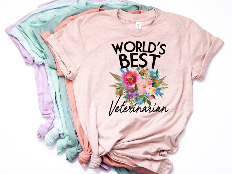 Tierärzte T Shirt, Geschenk, Tierarzt Tshirt, Vmd, Weltbester - Artikel 7052 Tierärzte T Shirt, Geschenk, Tierarzt Tshirt, Vmd, Weltbester - Artikel 7052 von AllinThePrint