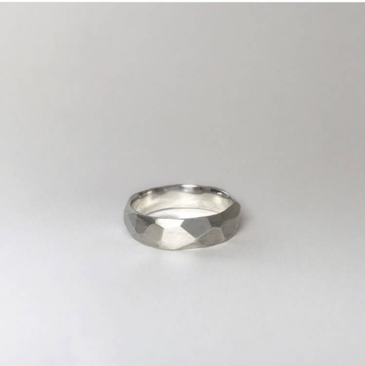 sterling Silber Facettiertes Band von AllisonHallJewelry
