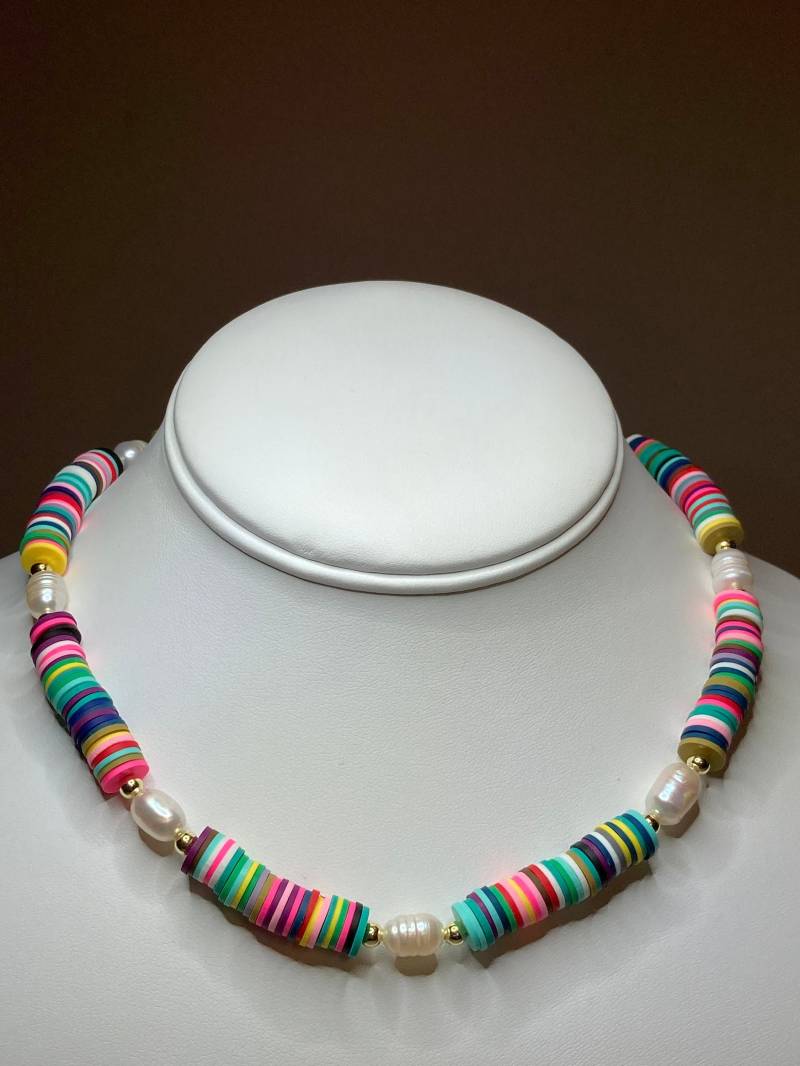 Heishi Halskette/Perlen Süßwasserperlen Regenbogen Ton Disk Boho Trendy Funky von AllisonsJewels