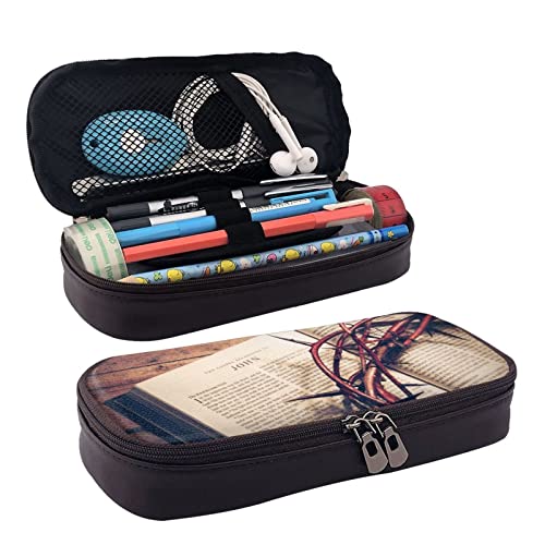 Federmäppchen aus Leder mit niedlichem Kamelmuster, Stifteetui für Mädchen und Jungen, Teenager, Damen, Herren, Dornenkrone, Einheitsgröße, Kosmetiktasche Federmäppchen aus Leder mit niedlichem Kamelmuster, Stifteetui für Mädchen und Jungen, Teenager, Damen, Herren, Dornenkrone, Einheitsgröße, Kosmetiktasche von Allocs