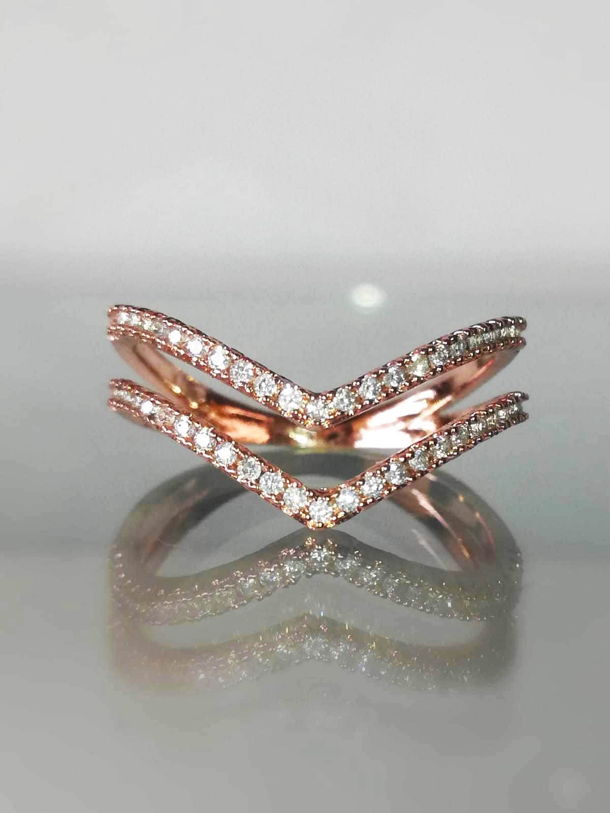 14K Gold Doppel V Ring, Diamant Ehering, Verstärkter Ehering Vergrößerer, Stapelbarer Ring von AllofmyLovebySigal