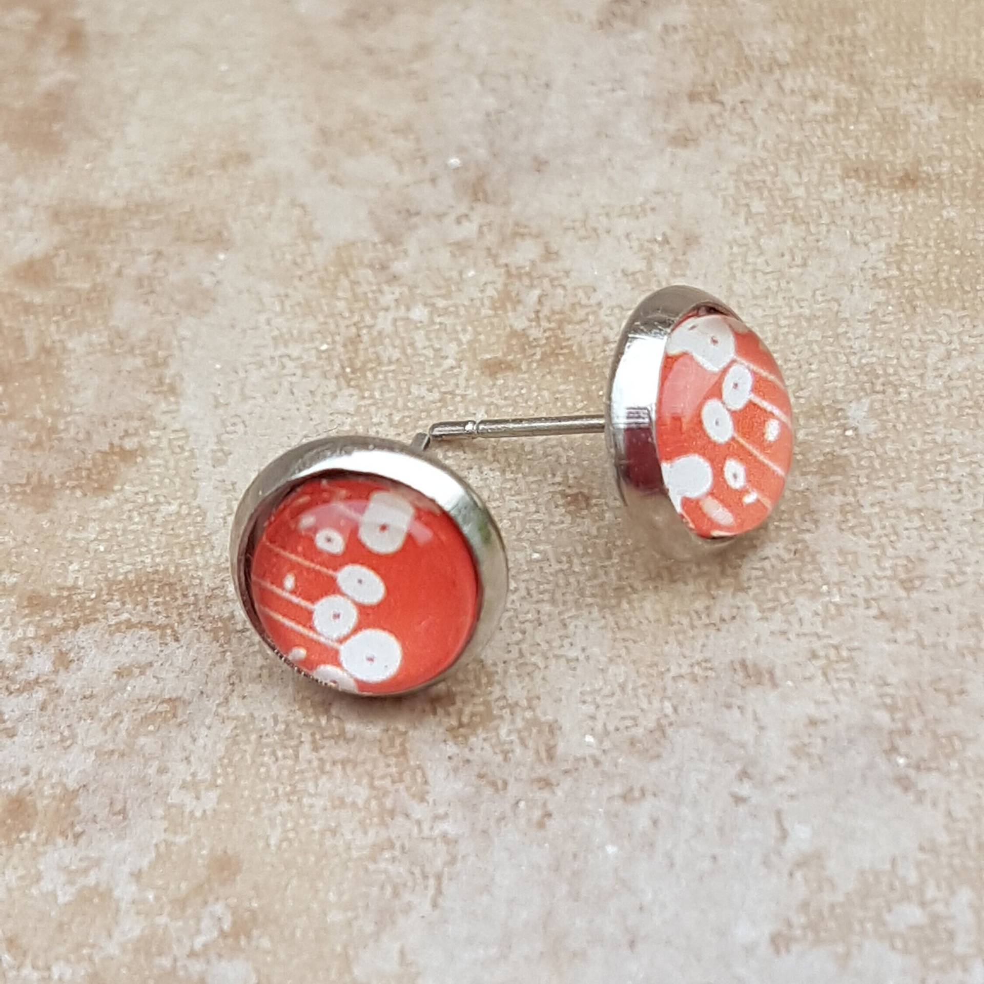 Ohrstecker Mit Cabochon 8 Mm Durchmesser, in 5 Wunderschönen Ausführungen, Cabochons-Ohrstecker, Silberfarben, Verschiedene Motive U. Muster Ohrstecker Mit Cabochon 8 Mm Durchmesser, in 5 Wunderschönen Ausführungen, Cabochons-Ohrstecker, Silberfarben, Verschiedene Motive U. Muster von Alltagslieblinge