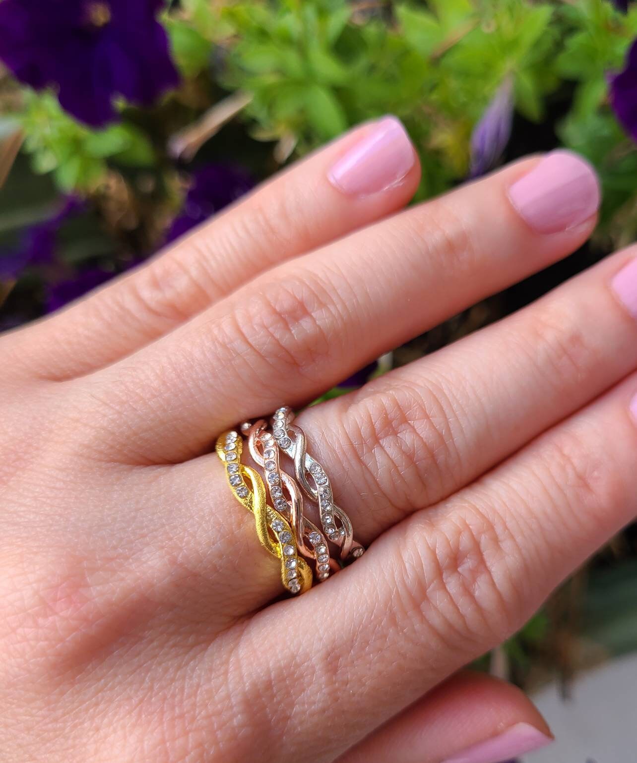 Danity Spirale Mit Zirkonia Ring - Verschiedene Metallfarben Wählbar Danity Spirale Mit Zirkonia Ring - Verschiedene Metallfarben Wählbar von AlluringFindingsCo