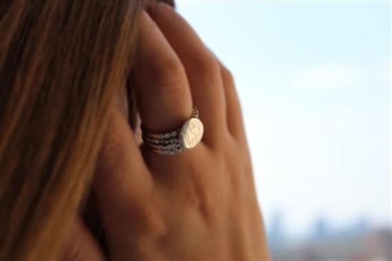 Monogramm Schmuck, Stapelbare Ringe, Sterling Silber, Dekorative Cz Ring, Personalisierte Geschenke Für Sie Monogramm Schmuck, Stapelbare Ringe, Sterling Silber, Dekorative Cz Ring, Personalisierte Geschenke Für Sie von AllyannaGifts