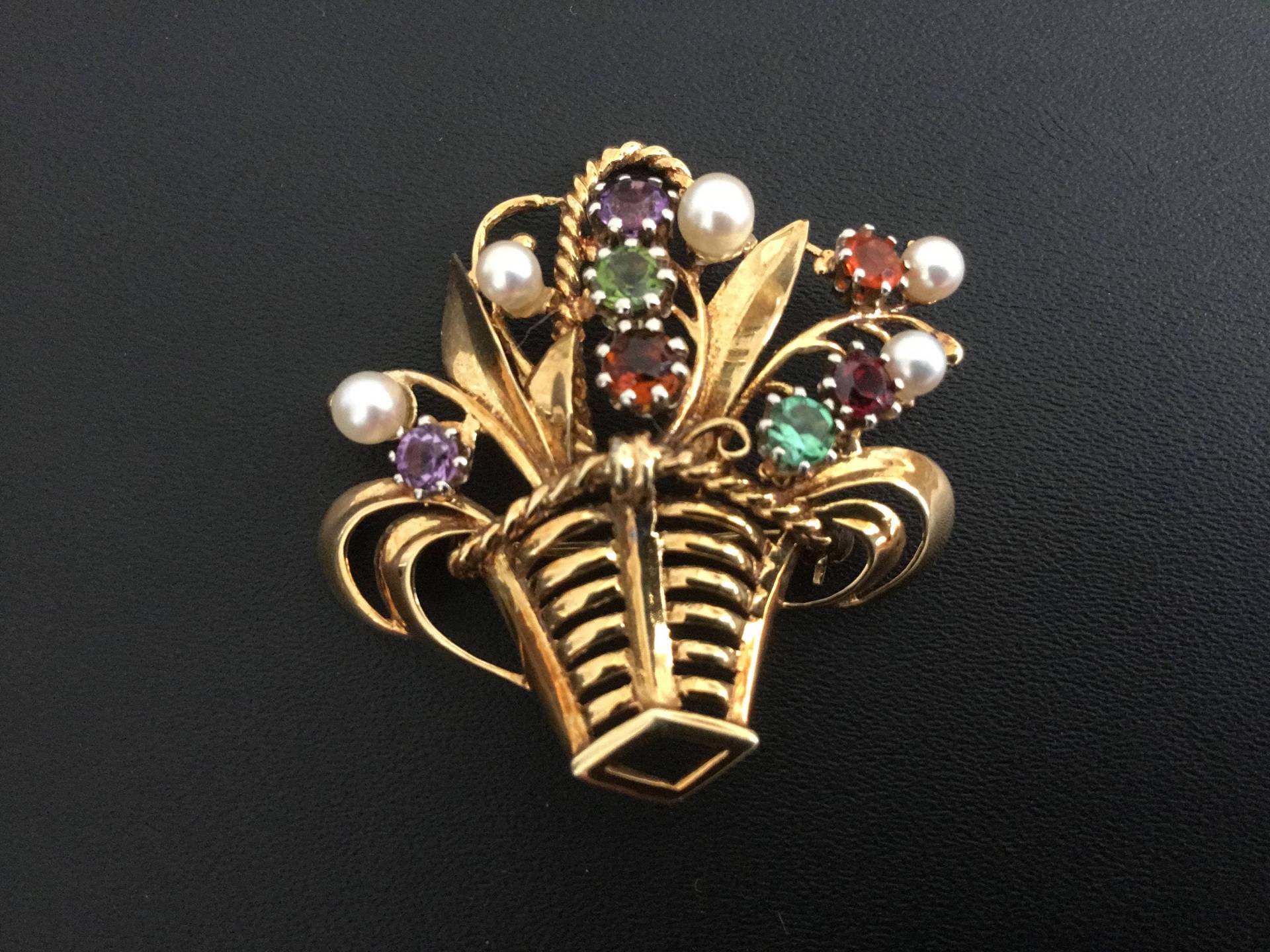 Vintage Retro 14Kt Gold Blume Korb Brosche Pin Edelsteine Perlen Vintage Retro 14Kt Gold Blume Korb Brosche Pin Edelsteine Perlen von Allyhandras