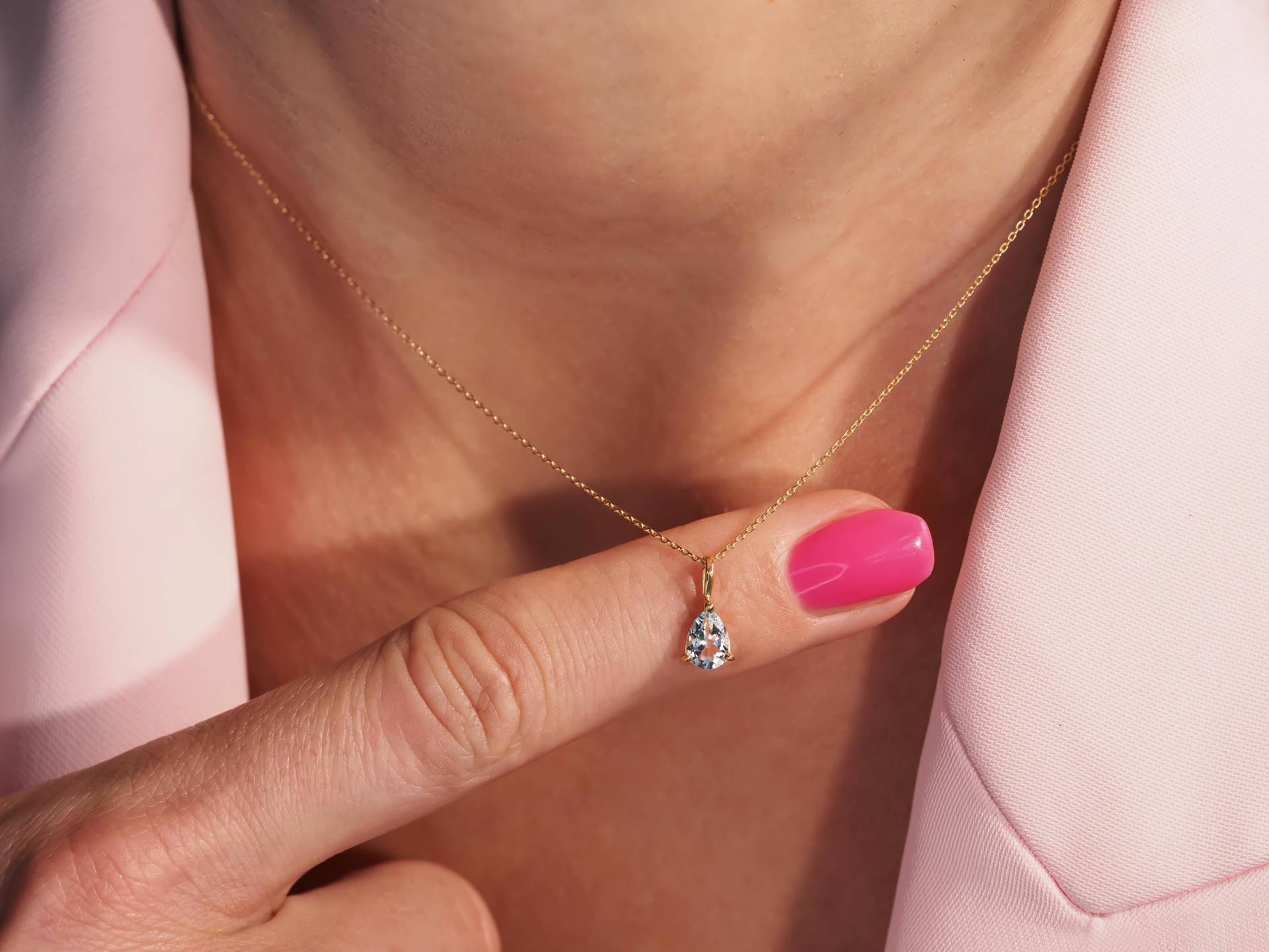 750 Gold Blautopas Tropfen Anhänger Mini/Zirkonia Stein Mit 18 Karat Goldöse von AllysLoverys