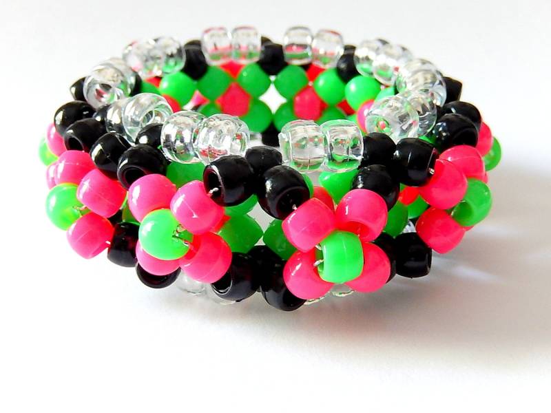 Neon Watermelon Kandi Cuff, Pink, Grüne 3D Disc Rave Plur Kandy von Allysin