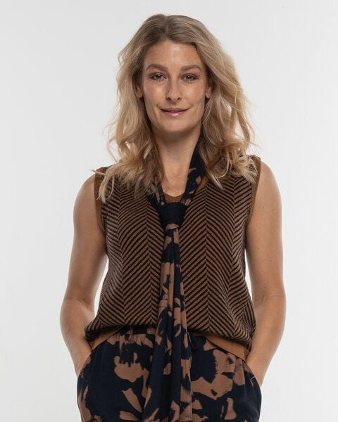 Alma & Lovis Herringbone-Pullunder aus softem Bio-Baumwoll-/Woll-Mix | Cot-Wool Pullunder von Alma & Lovis