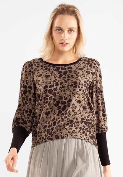 Alma & Lovis Legeres Blusenshirt mit Allover-Print | Animalprint Blusenshirt von Alma & Lovis