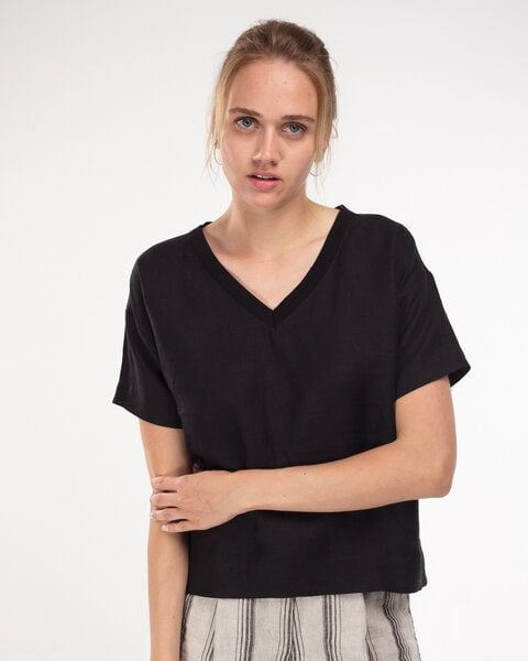 Alma & Lovis Legeres V-Neck Blusenshirt aus reinem Leinen | Linen V-Neck von Alma & Lovis