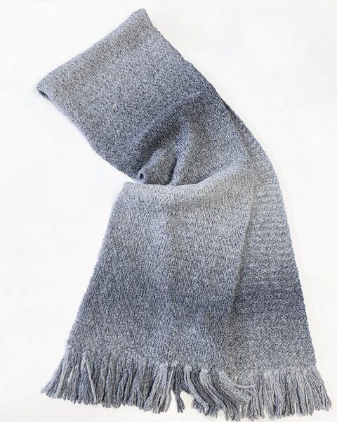 Alma & Lovis Strickschal im Colorchange aus Alpaka-Woll-Mix | Degrade Scarf von Alma & Lovis