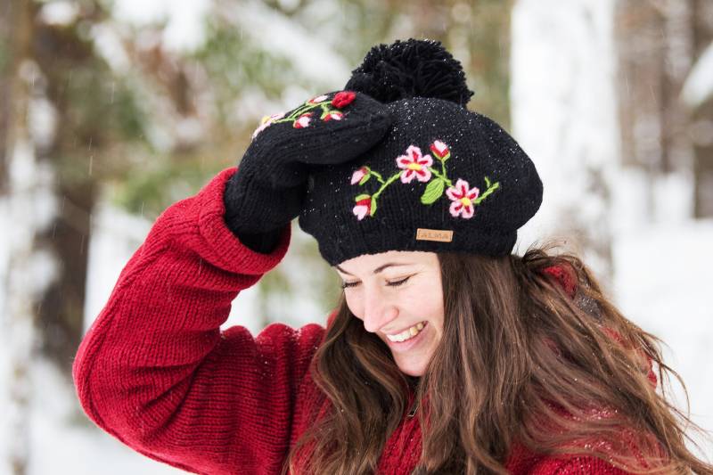 Handgestrickte Baskenmütze in Lammwolle Fair Trade von AlmaKnitwearCanada