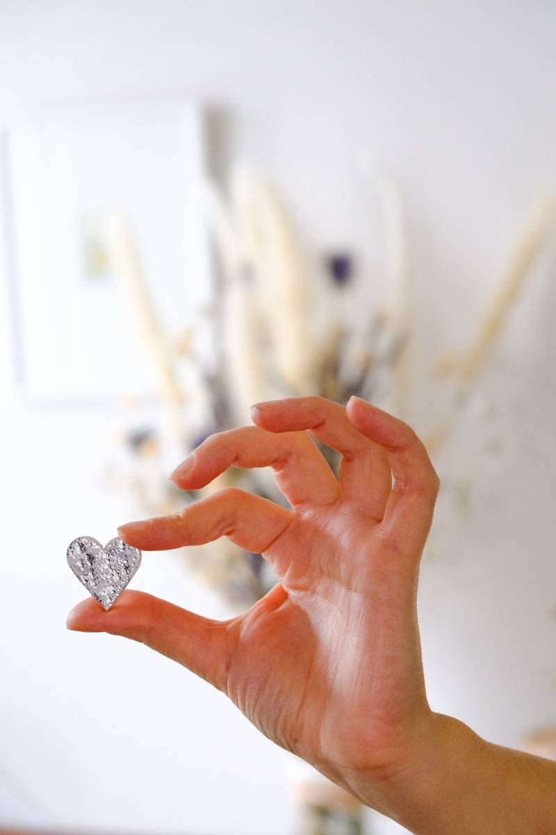 Shabby Chic Ohrringe, Herzen Handgemachte Polymer Clay Statement Schmuck, Ausgefallene Almaminha Design von AlmaMinha