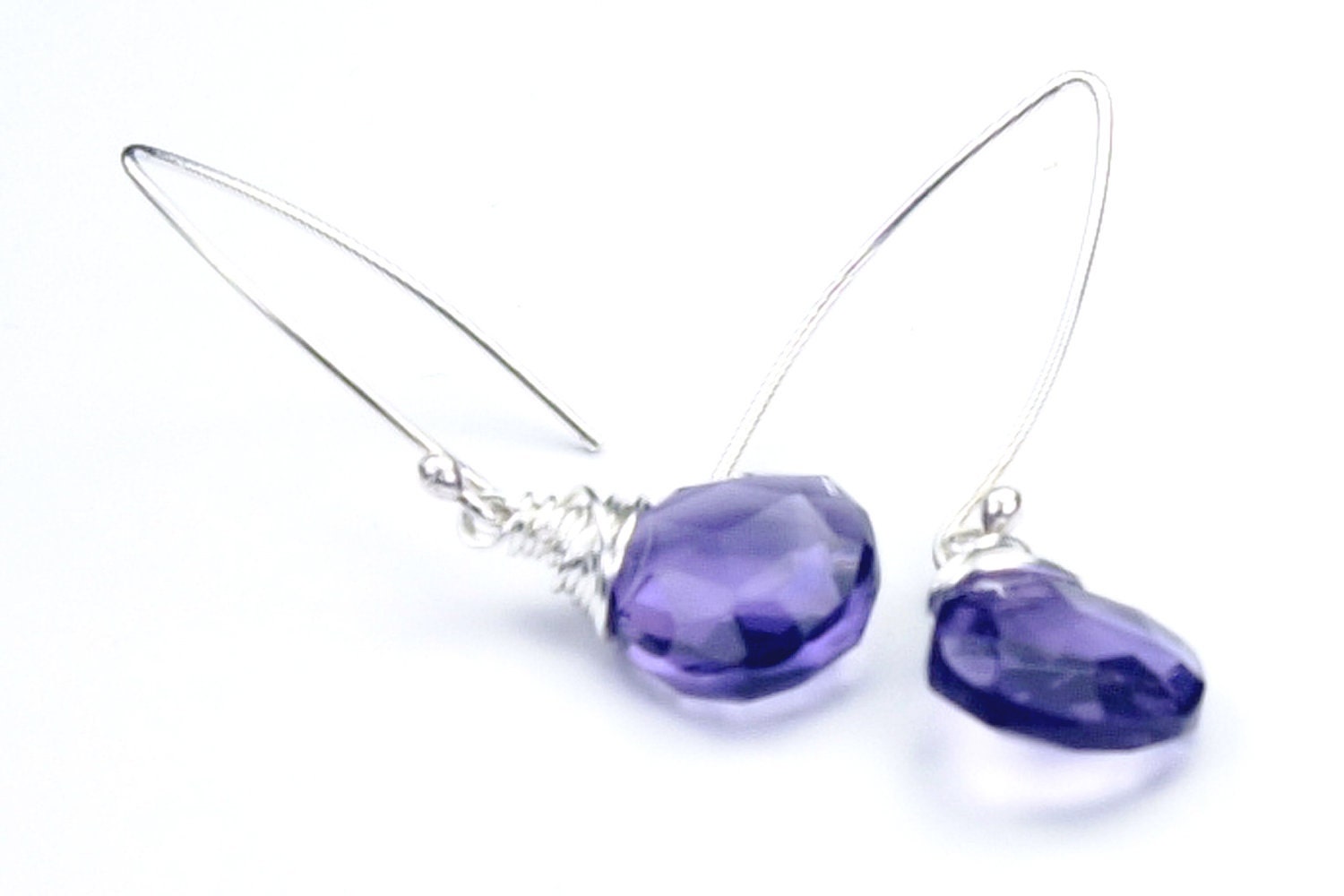 Amethyst Ohrringe, Februar Birthstone Lila Edelstein Silberhaken, Geschenk Brautjungfer, Mutter, Verlobte, Graduierte von AlmaValleJewelry