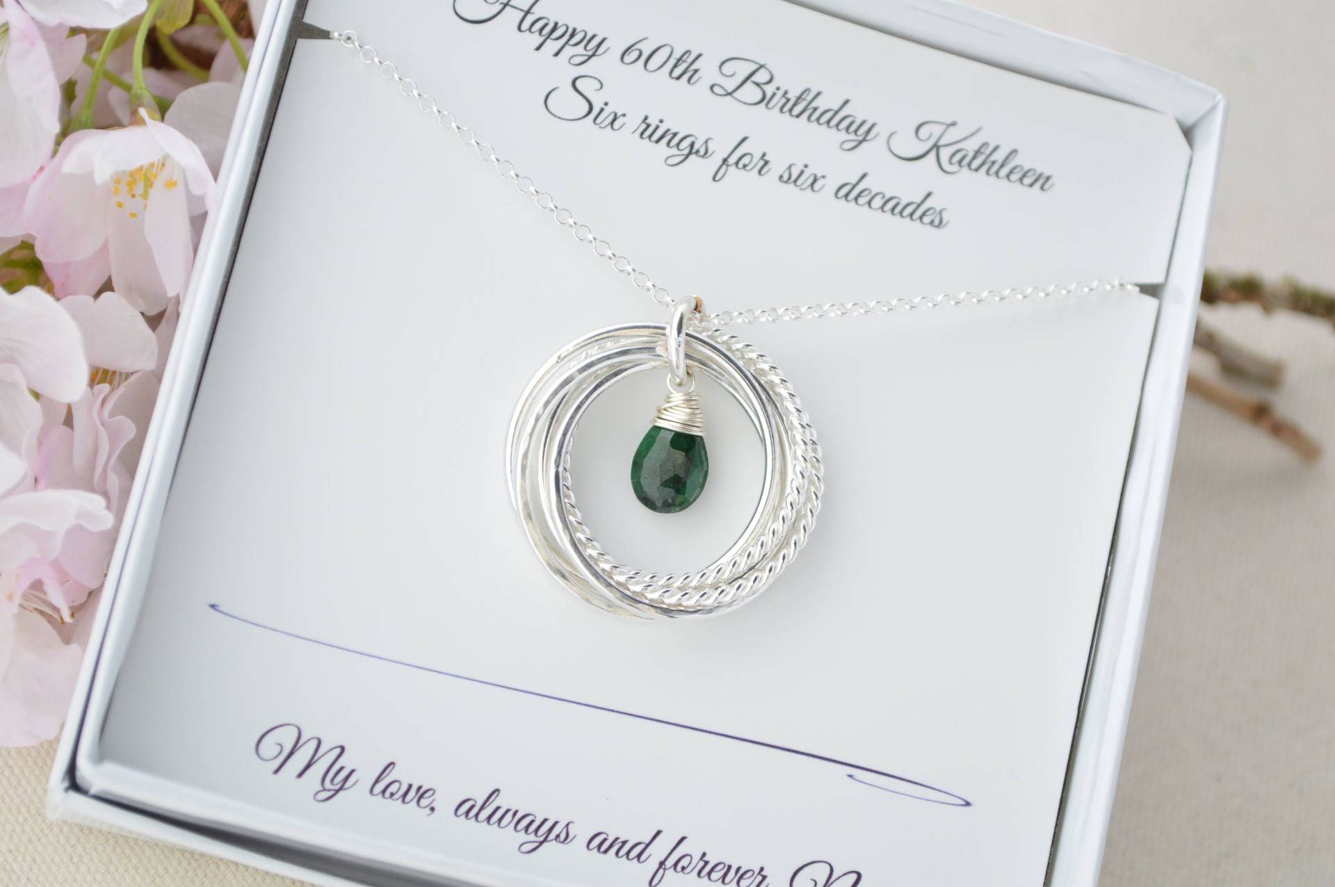 Mai Geburtsstein Halskette, 60.geburtstag Geschenk Für Mutter Schmuck, Mama, Mama 6 Ringe Schwester Schmuck von AlmaValleJewelry
