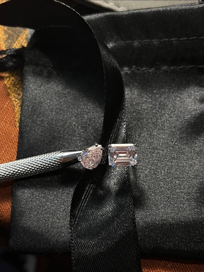 Zwei Formen Wunderschöner Ring Mit Verstellbarer Größe. Smaragd Und Tropfenschliffsteine in Einem Ring. Sterling Silber 925 Verschiedene Schnitte von AlmostQueeen