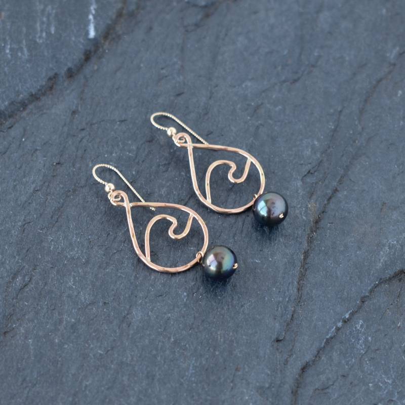 Kleine Welle Ohrringe, Wave Tropfen Ava Jules, Hawaii Schmuck, Handgemacht in Mit Aloha von AlohaMadeJewelry