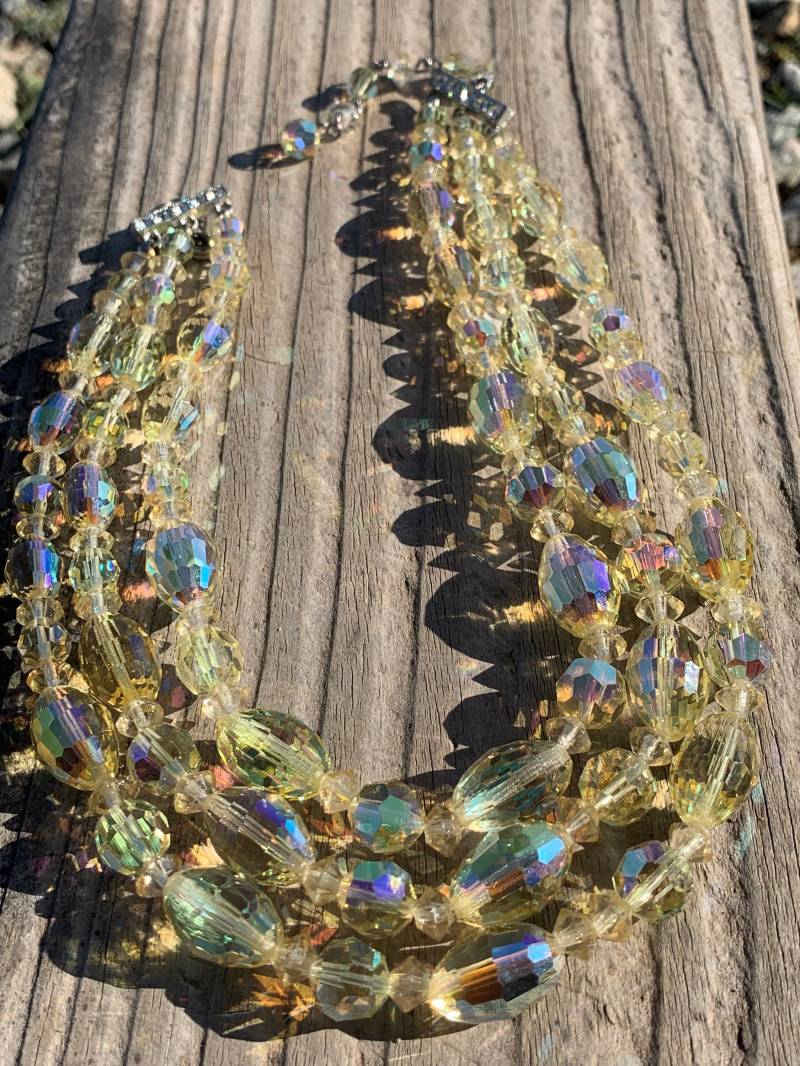 Swarovski Gelb Ab 3 Multi Strang Halskette Swarovski Gelb Ab 3 Multi Strang Halskette von AlomasAntiques