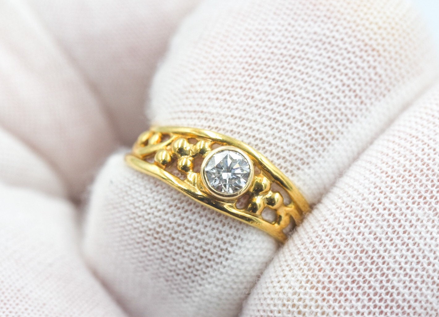 18K Diamant Solitär Lünette Set Ring von AlpertDiamonds