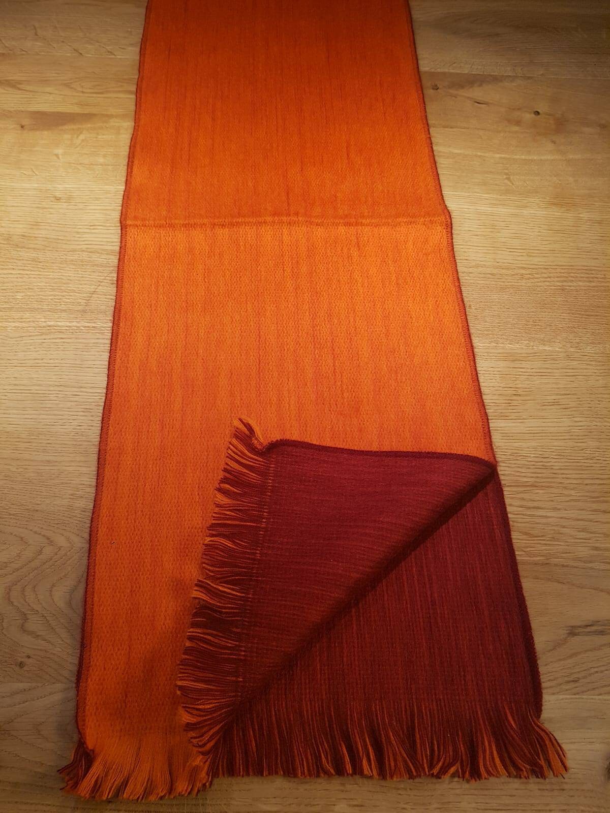 Wunderschöner Weicher Schal Aus Babyalpakawolle, Gewebtes Unikat, Beidseitig Rot-Orange Wunderschöner Weicher Schal Aus Babyalpakawolle, Gewebtes Unikat, Beidseitig Rot-Orange von AlphaAlpakaUnikate