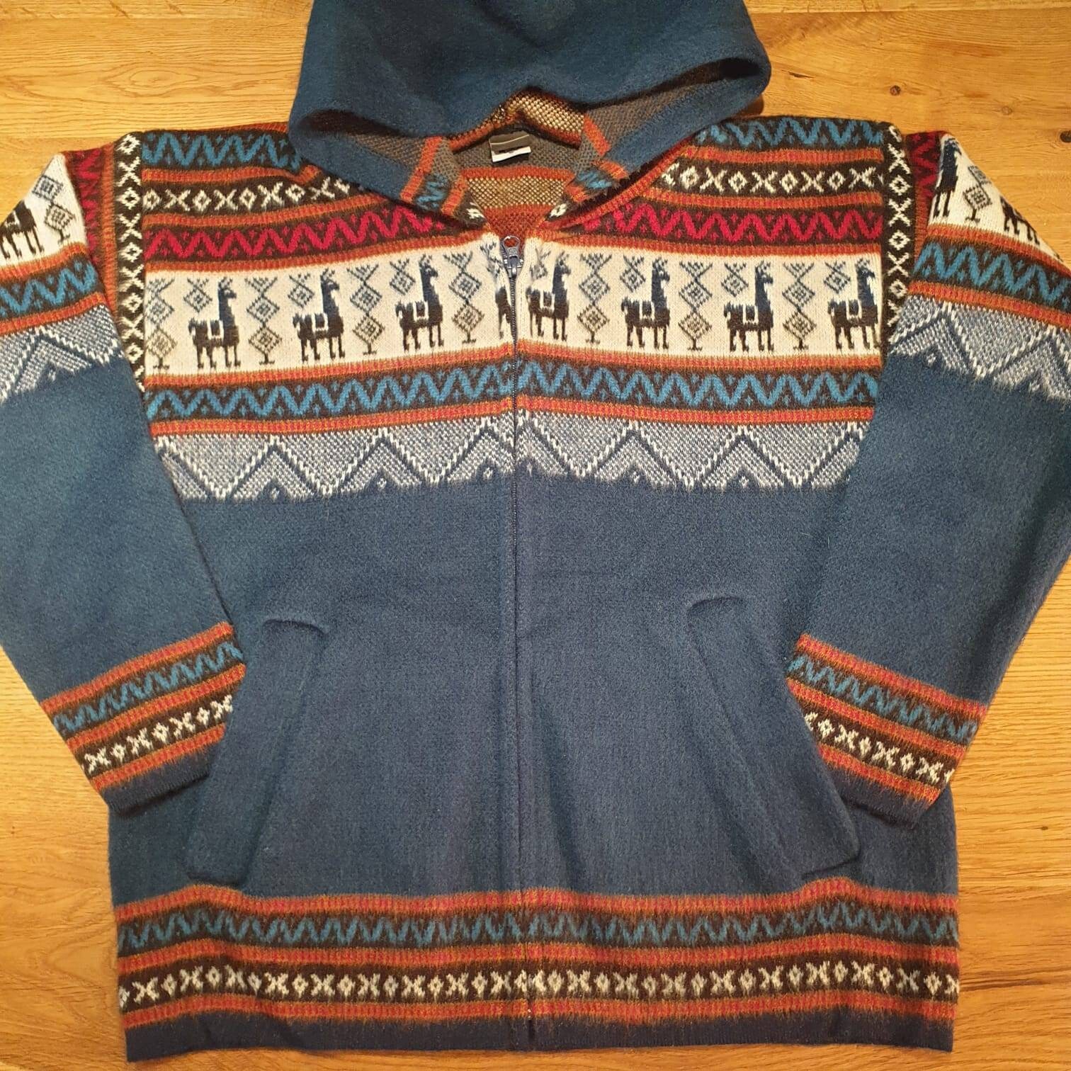 strickjacke Aus Babyalpakawolle Petrol Mit Muster strickjacke Aus Babyalpakawolle Petrol Mit Muster von AlphaAlpakaUnikate