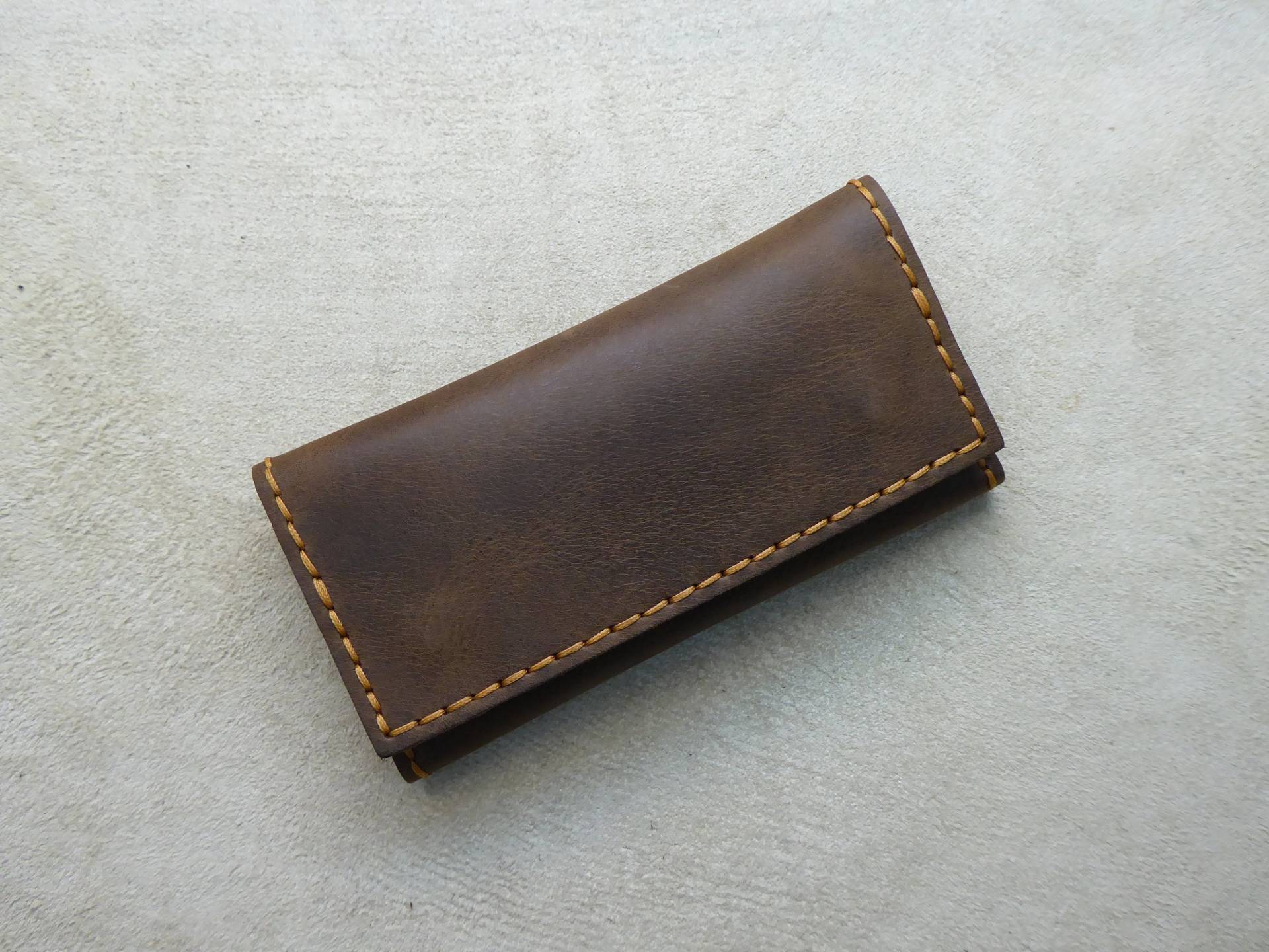 Handgefertigte Tabaktasche Aus Leder Handgefertigte Tabaktasche Aus Leder von AlphaLeatherCraft