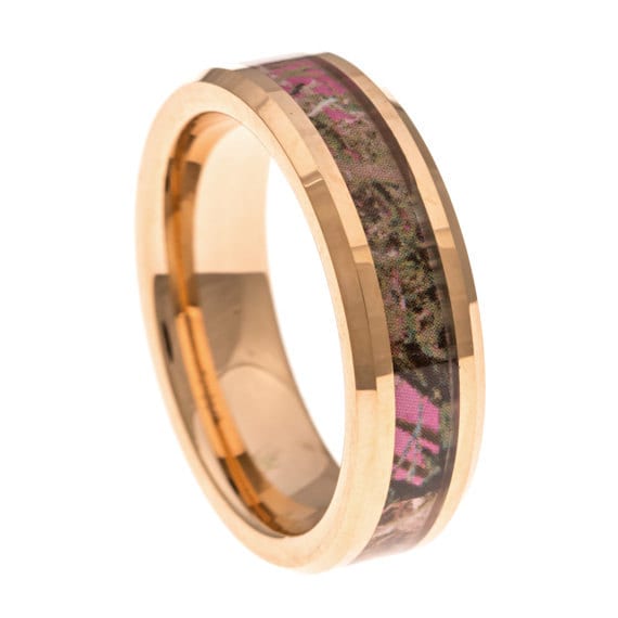 Ladies Pink Camo Promise Ring, Rose Gold Tungsten, Thin 6mm Tungsten Engagement, Anniversary, Wedding Band, Beveled Edges, Comfort Fit von AlphaTungsten