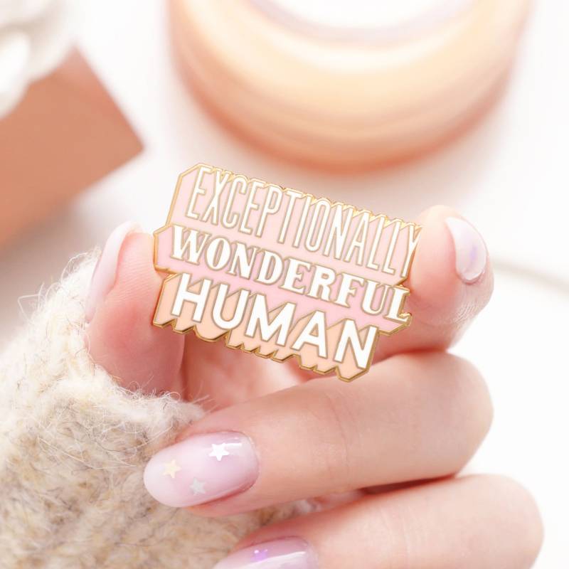 Außergewöhnlich Wunderbarer Mensch Pin - Hard Enamel Emaille Brosche Anstecknadel Happy Post Weihnachtsgeschenk von AlphabetBags