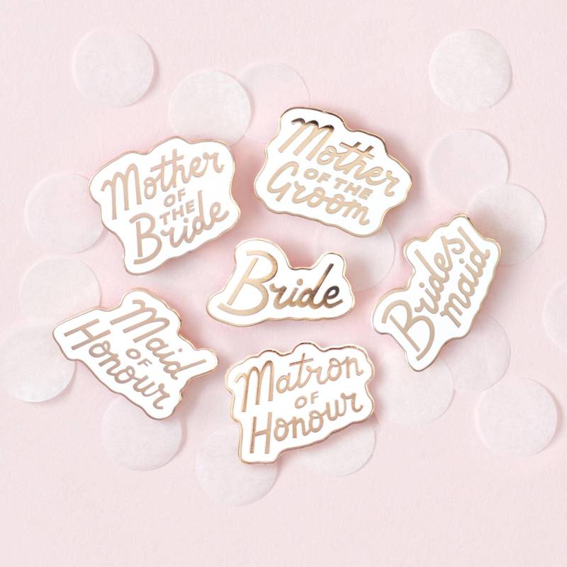 Hochzeit Emaille Pin - Wählen Sie Eine Anstecknadel Hen Party Badge Bachelorette Brautjungfer Geschenk Brautgeschenk Hochzeit Emaille Pin - Wählen Sie Eine Anstecknadel Hen Party Badge Bachelorette Brautjungfer Geschenk Brautgeschenk von AlphabetBags