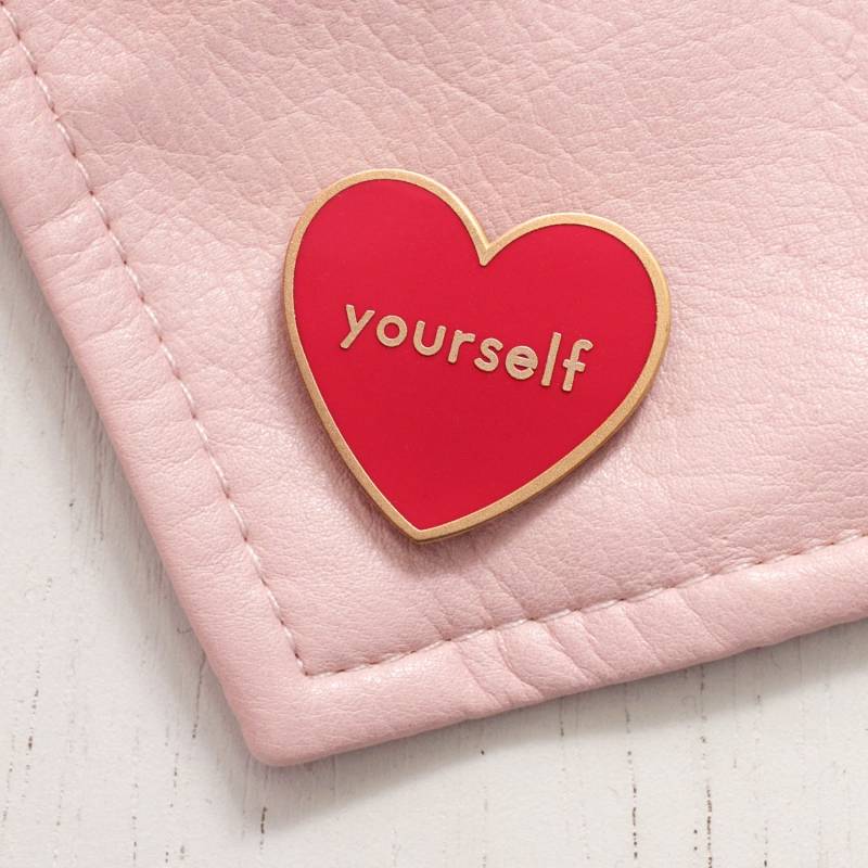 Love Yourself Emaille Pin - Motivation Anstecker Feminist Harte Flair Brosche Love Yourself Emaille Pin - Motivation Anstecker Feminist Harte Flair Brosche von AlphabetBags