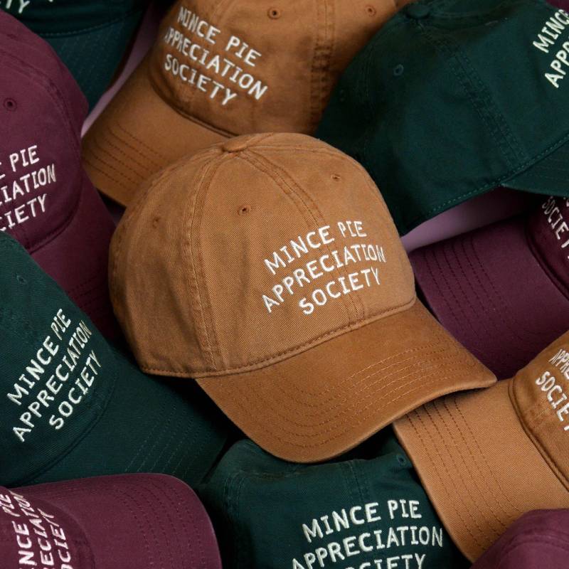 Mince Pie Appreciation Society Baumwollmütze - Weihnachtsgeschenk Für Papa Bestickte Mütze Baseballmütze Foodie von AlphabetBags