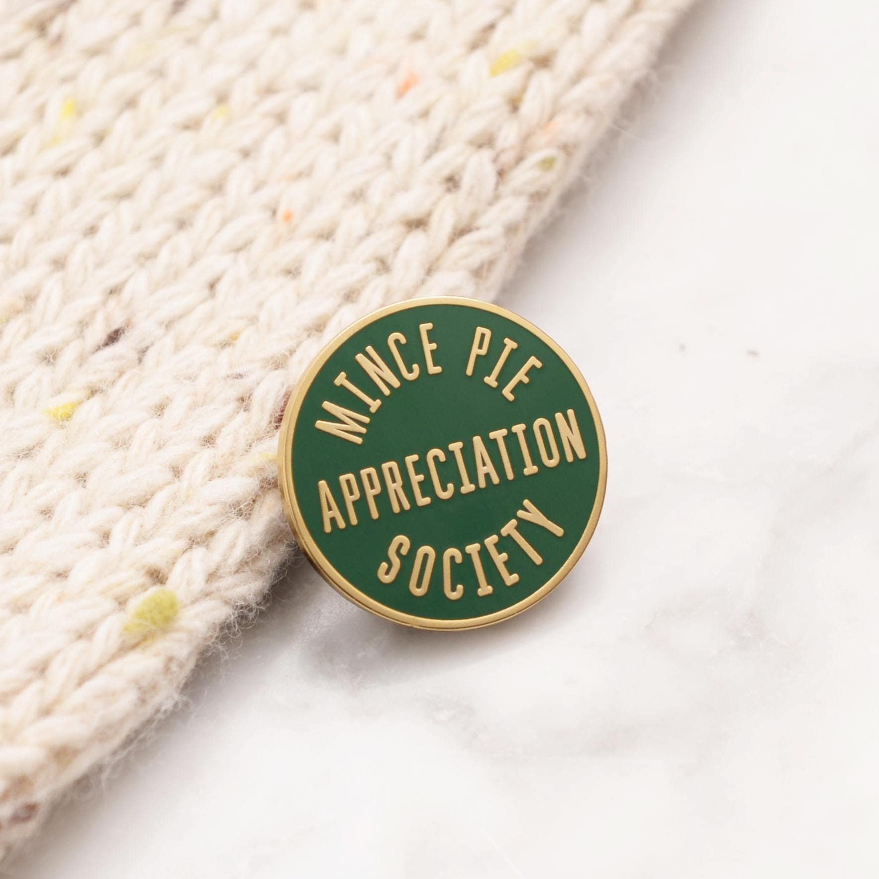 Mince Pie Wertschätzung Gesellschaft Anstecknadel - Hard Enamel Pin Geschenk Für Weihnachten Flair Weihnachtsgeschenk Mince Pie Wertschätzung Gesellschaft Anstecknadel - Hard Enamel Pin Geschenk Für Weihnachten Flair Weihnachtsgeschenk von AlphabetBags