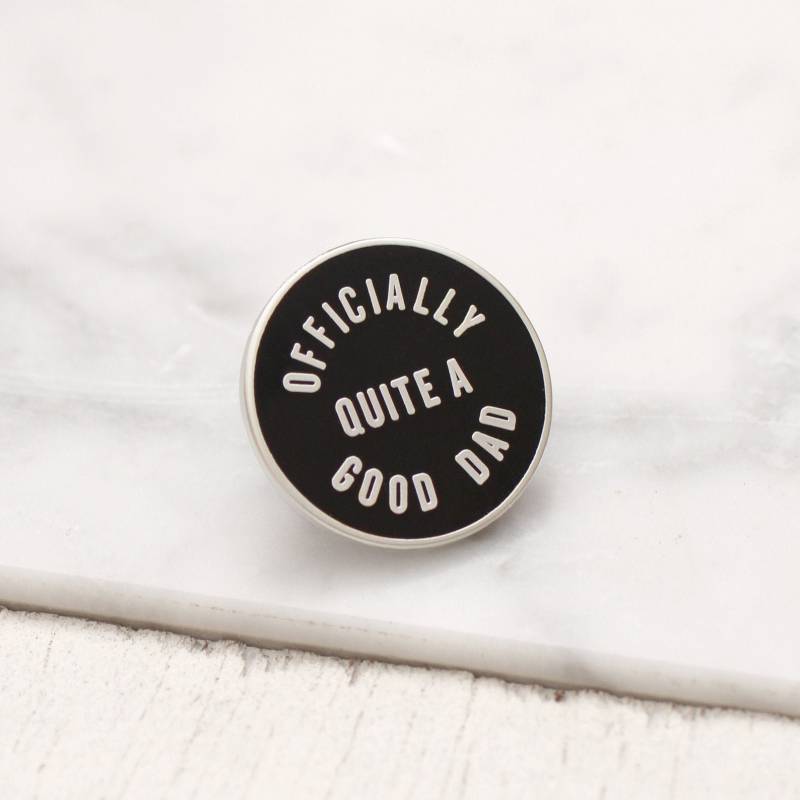Mystic Dad Pin - Anstecknadel Pins Für Väter Patentagsgeschenk von AlphabetBags